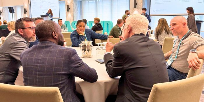 Security leaders in discussion during resolver ascend 2025 roundtable sessions, exchanging insights on incident response, collaboration, and automation in corporate security.