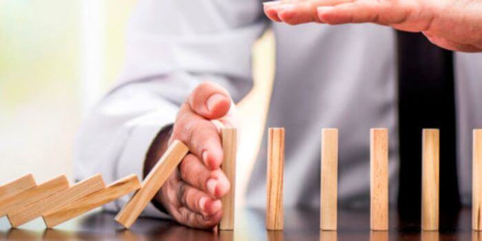 How to Manage Risks in Incentive Compensation Plans